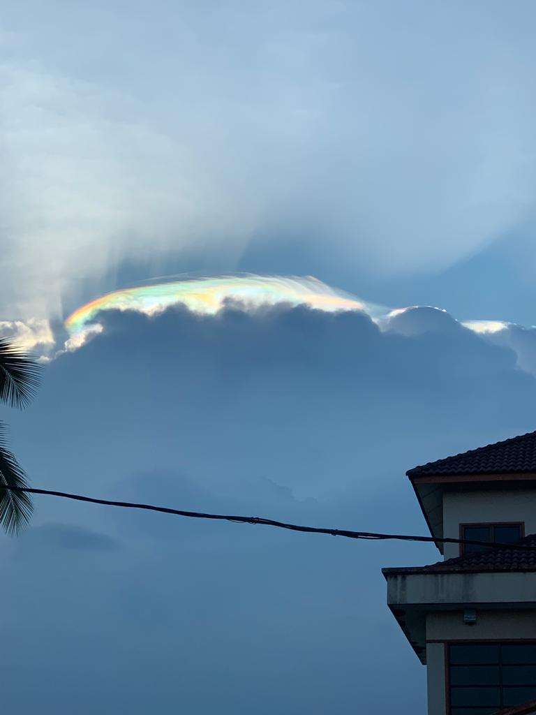 Fenomena pelangi api (Foto: World of Buzz/Carl Min Yuen)