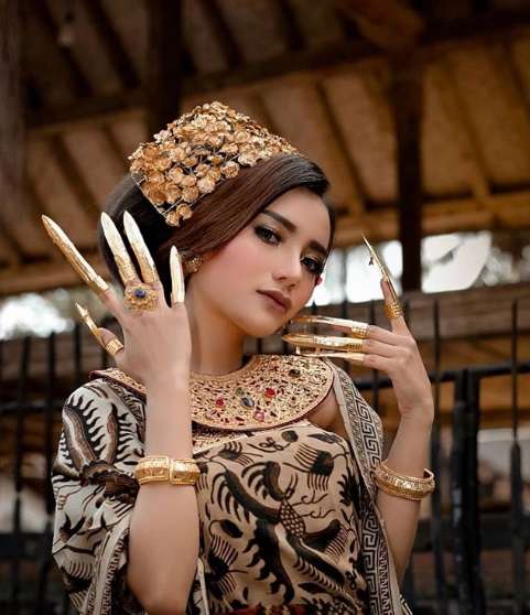 Nabilla Aprillya Nabilla Aprillya