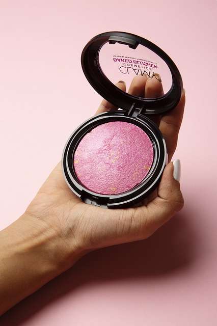 Teknik Make Up 5 Menit, Cocok Bagi Mahasiswa Super Sibuk!