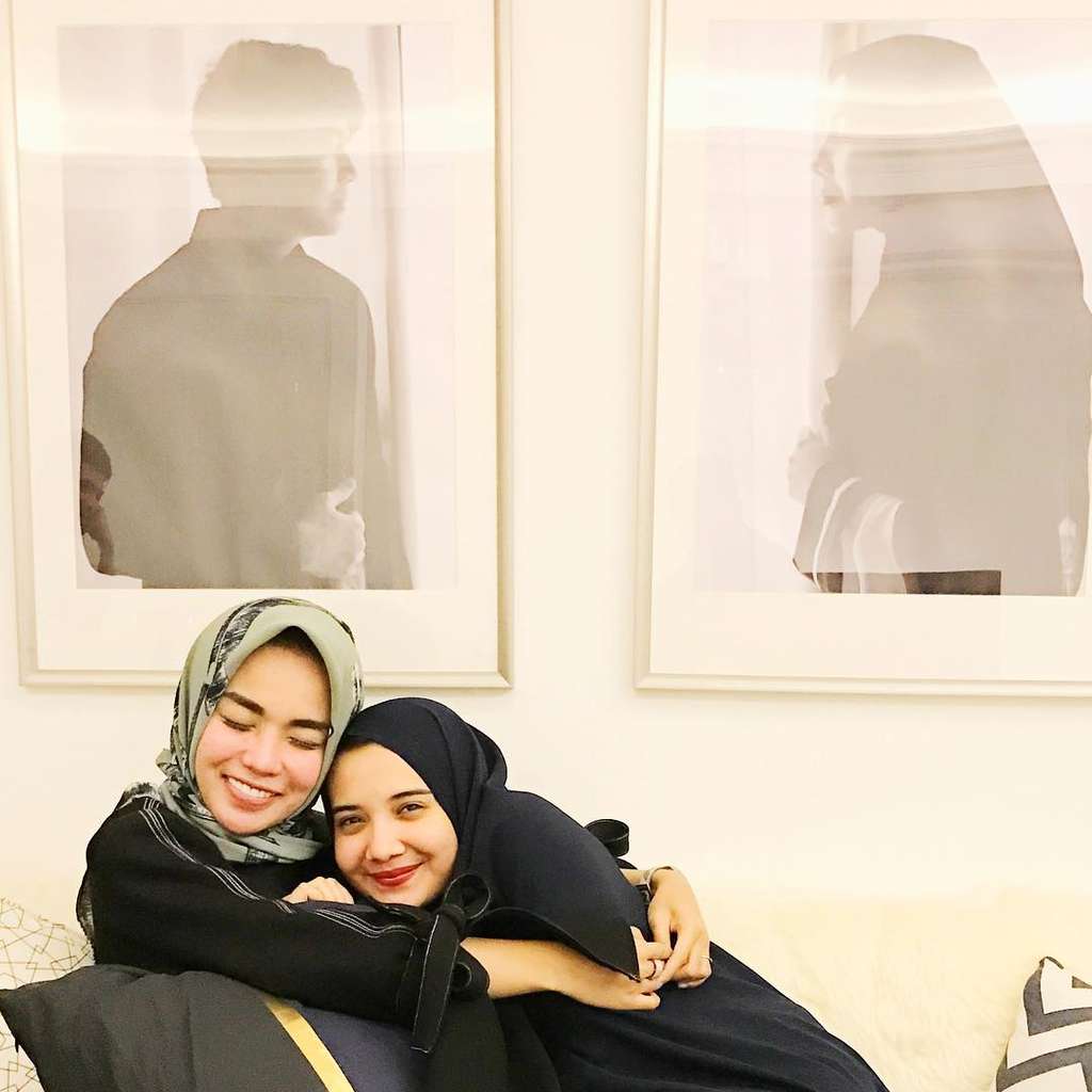 Medina Zein dan Zaskia Sungkar