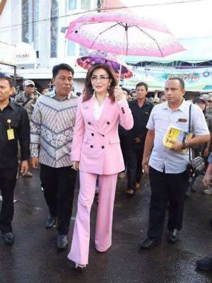 Tetty Paruntu