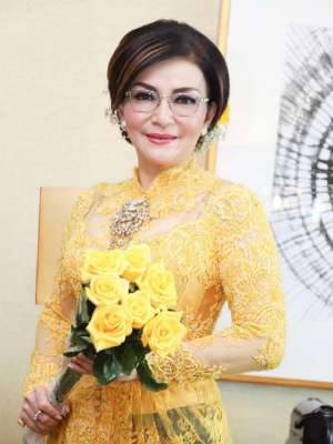Tetty Paruntu
