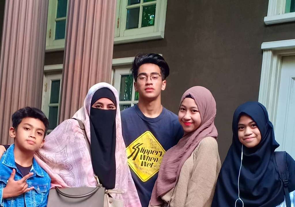 Umi pipik dan anak