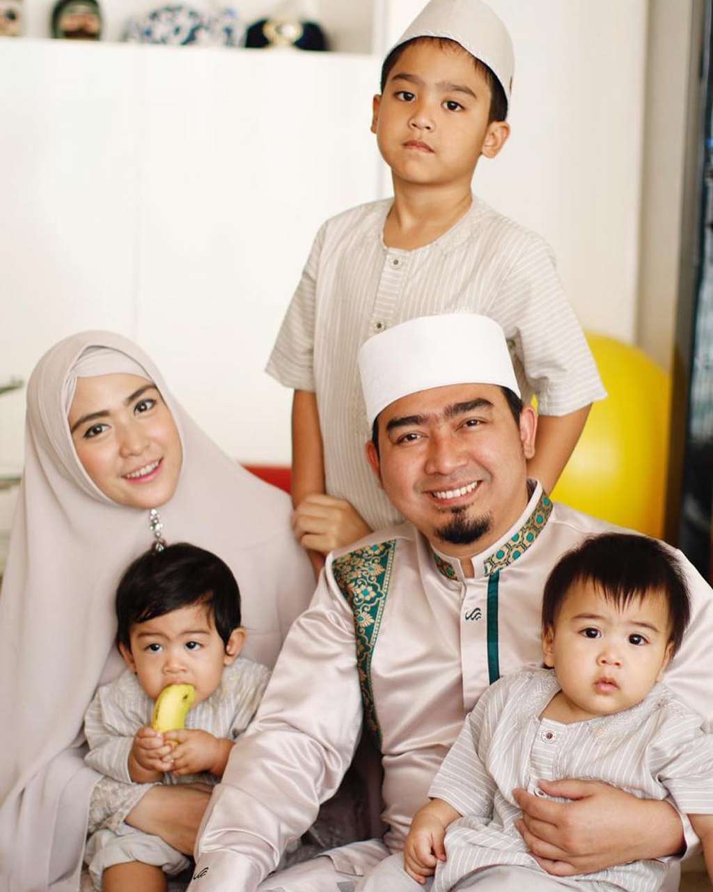 ustaz Solmed dan anak