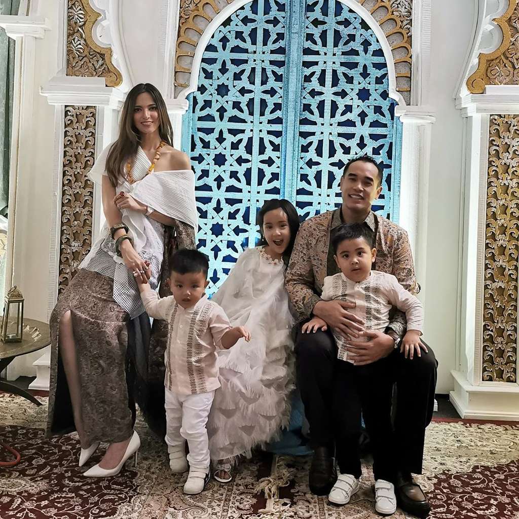 8 Pengakuan Nia Ramadhani Bukti menjadi “ The Crazy Rich Indonesian”