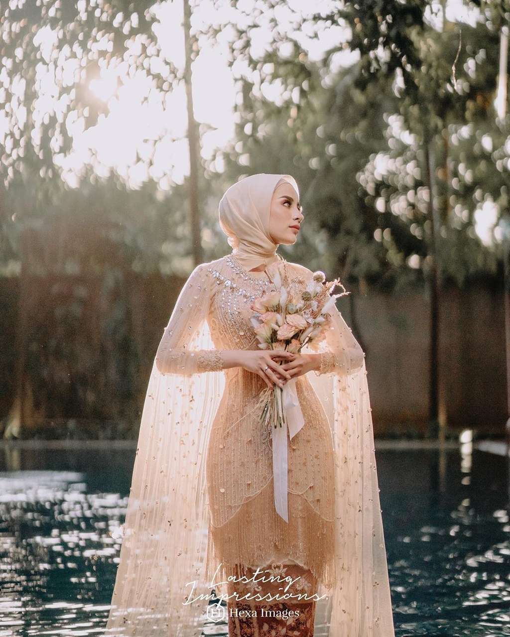 8 Inspirasi Foto OOTD ala Selebgram Cantik Aghnia Punjabi
