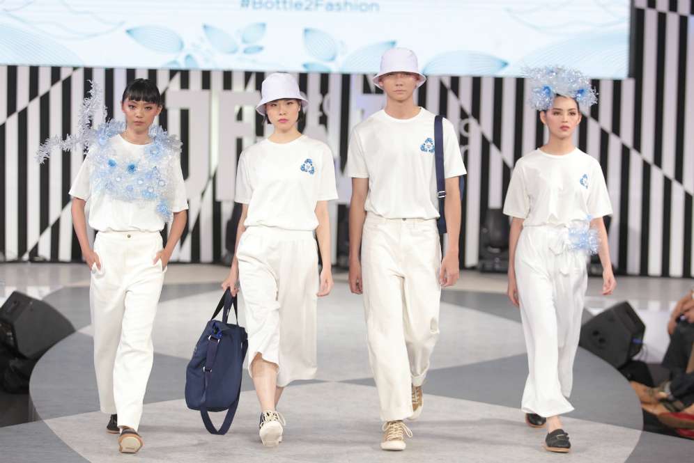 Danone-AQUA di JFW 2020