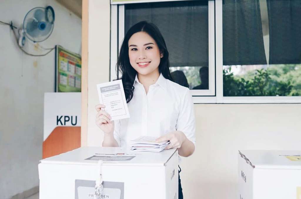 Angela Tanoe