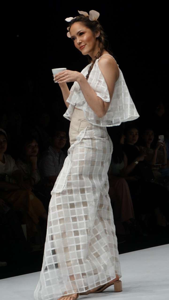 Cathy Sharon di JFW 2020