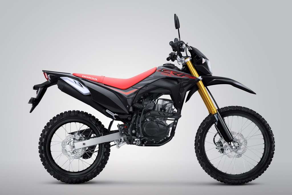 Motor New Honda CRF150L Extreme Black.