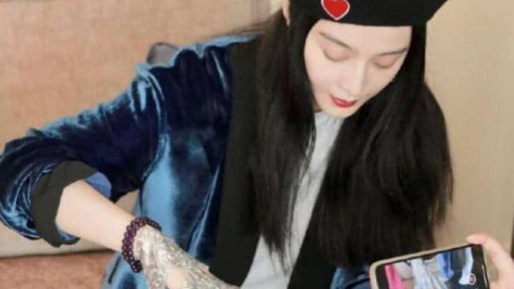 Diisukan Bangkrut, Fan Bingbing Lelang Masker Wajah Bernilai Fantastis