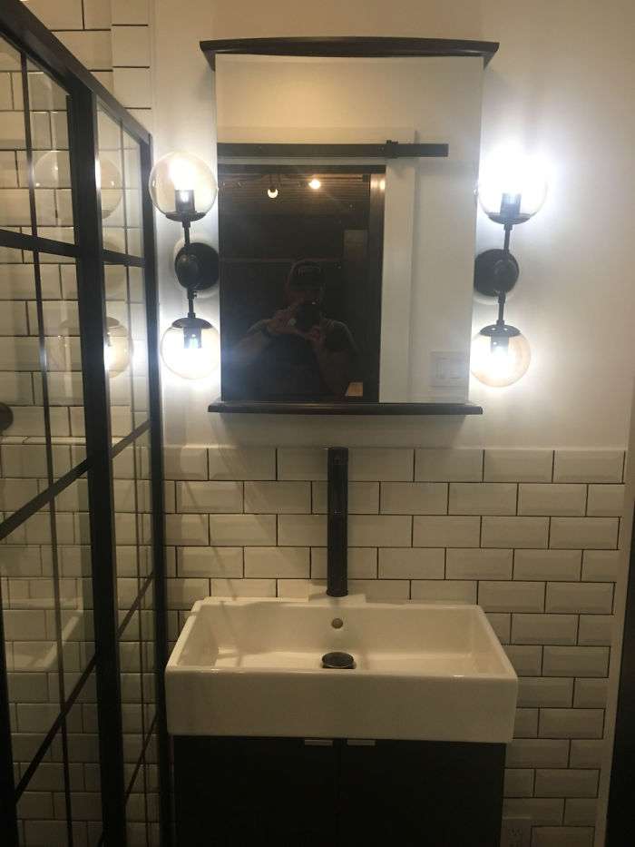 Kontainer Kontainer