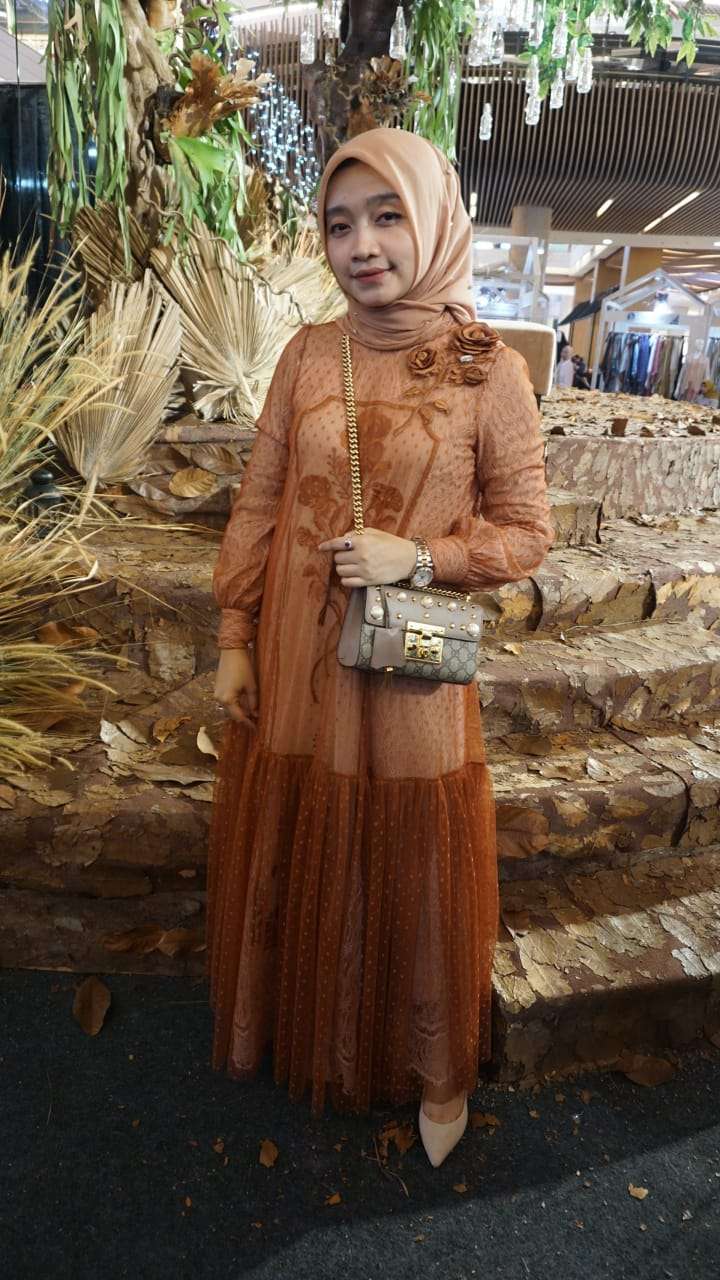 Koleksi desainer Ayu Dyah Andari