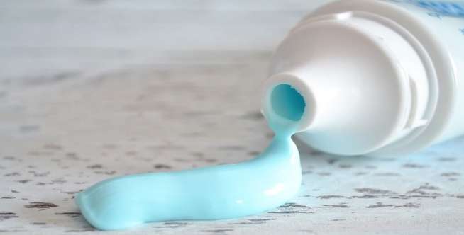 pasta gigi pasta gigi