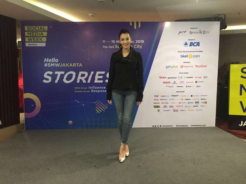 nadya hutagalung