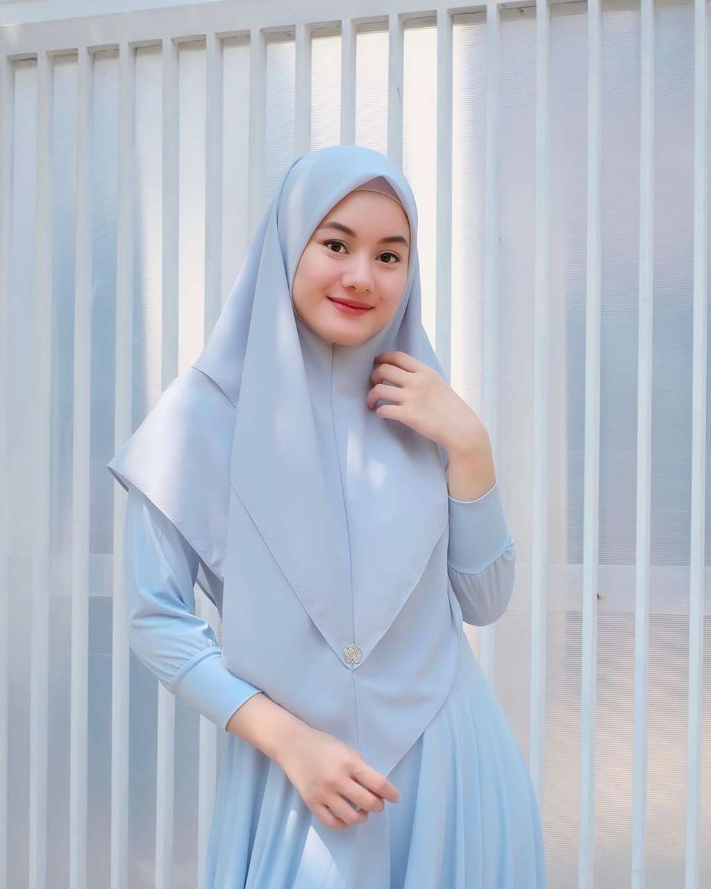 Dinda Hauw