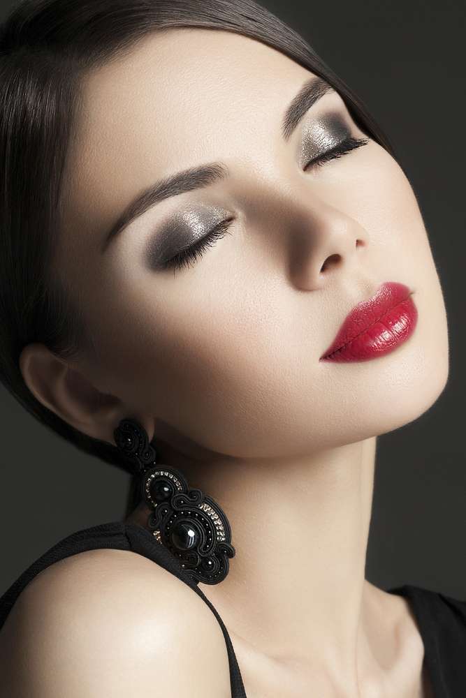 eyeshadow hitam