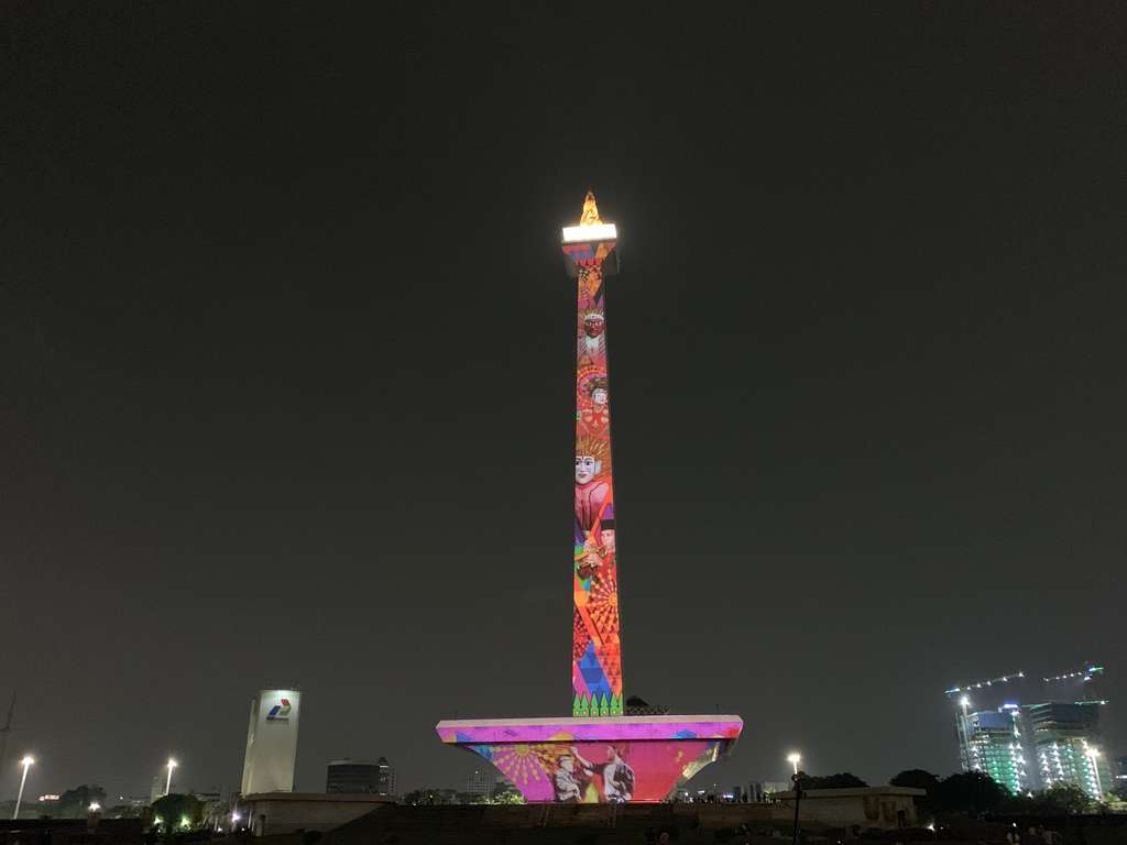 monas