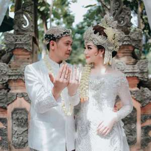 Rika, Istri Mantan Pacar Zaskia Gotik