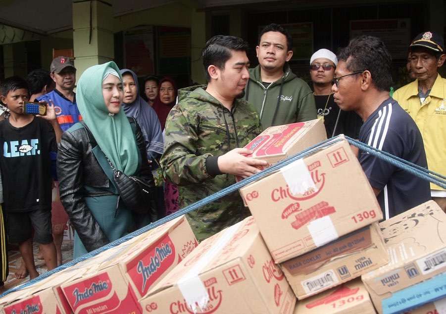 ustaz solmed beri bantuan