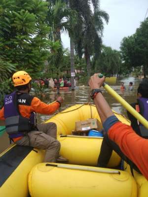 OVO bantu korban banjir