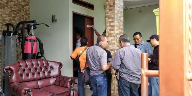 rumah lina didatangi kepolisian