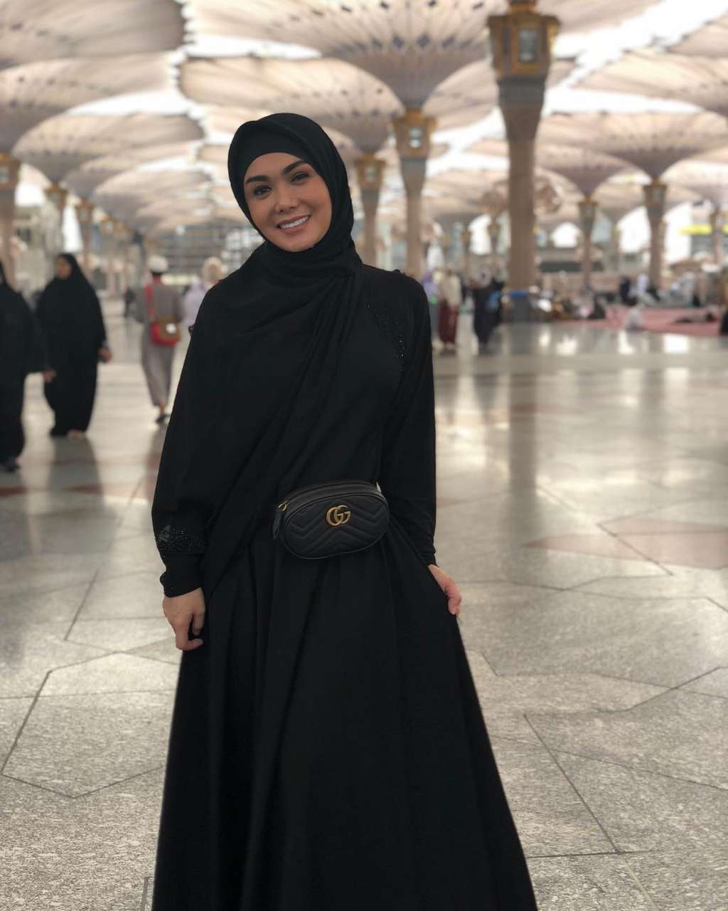 Yuni Shara