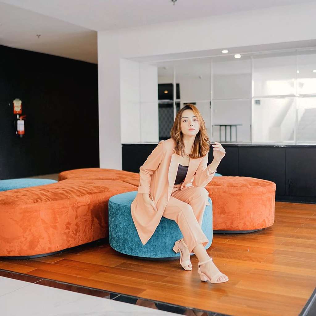 Azalia Bianda Azalia Bianda