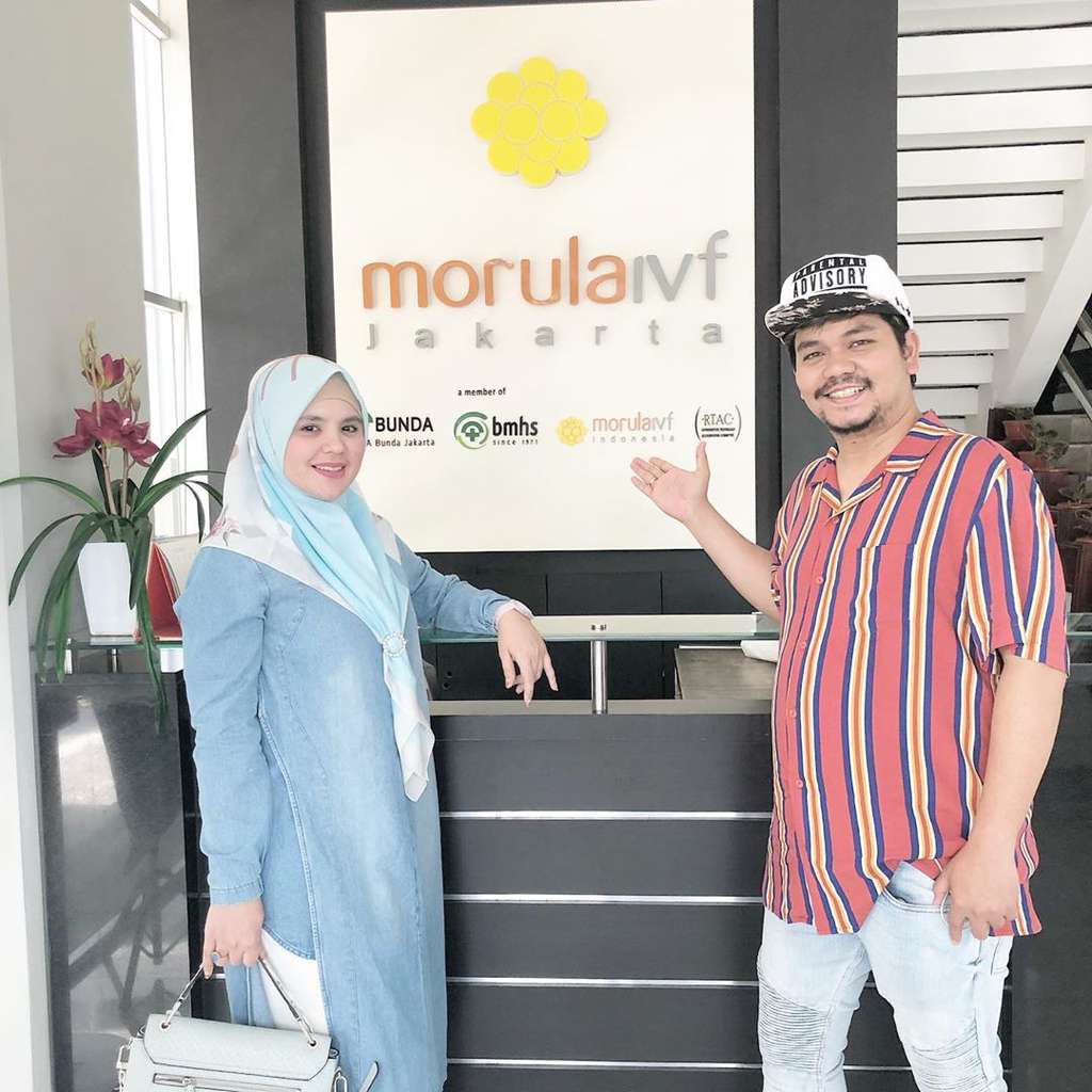 Indra Bekti dan istri