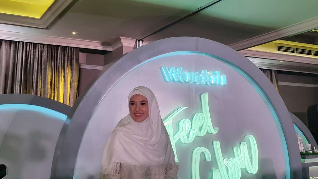 Dhini Aminarti