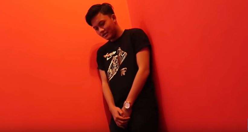 Kolam renang rizky febian