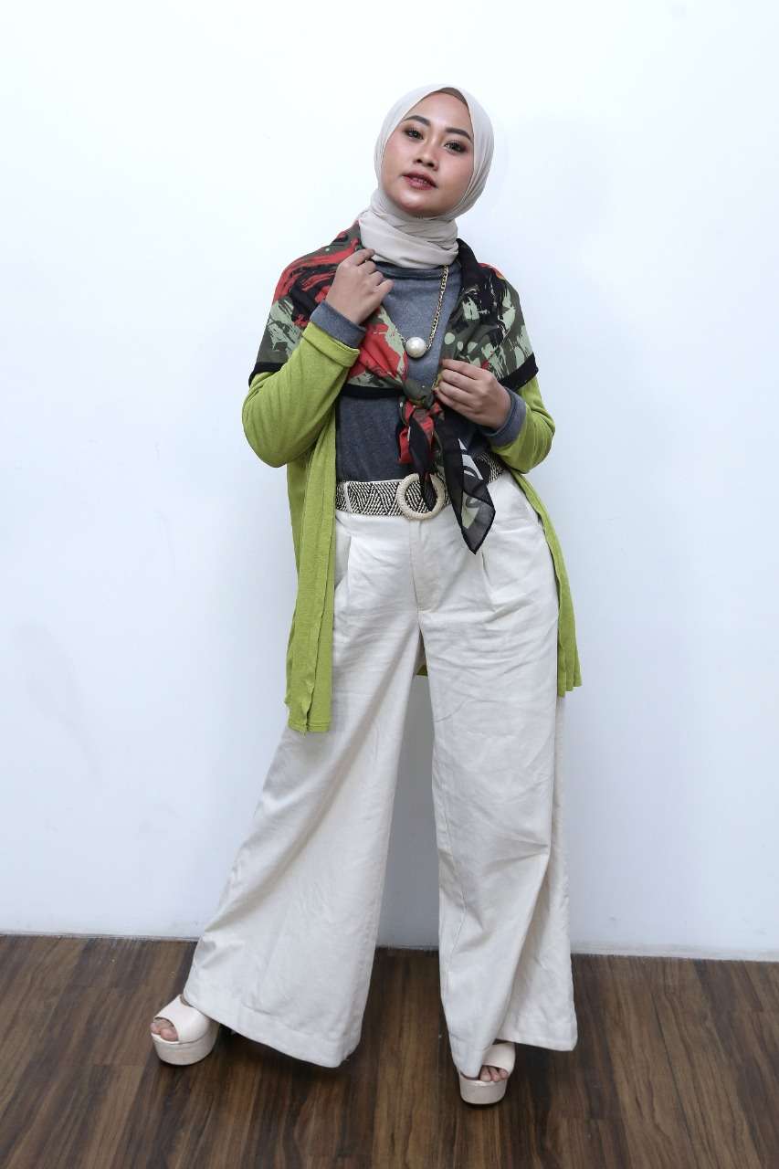 Ainindya Saskhita
