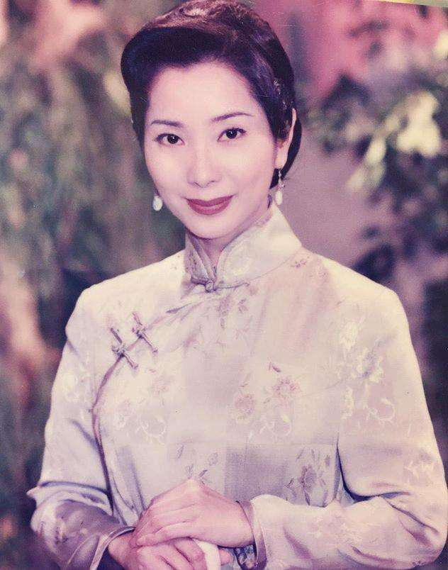 Chen Meifen memerankan wanita tradisional Taiwan