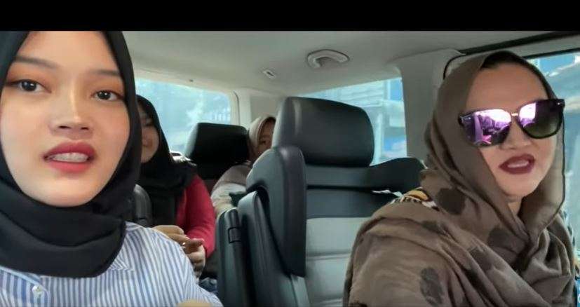 Putri dan lina