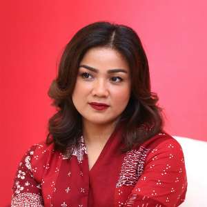 Nirina Zubir By Deki