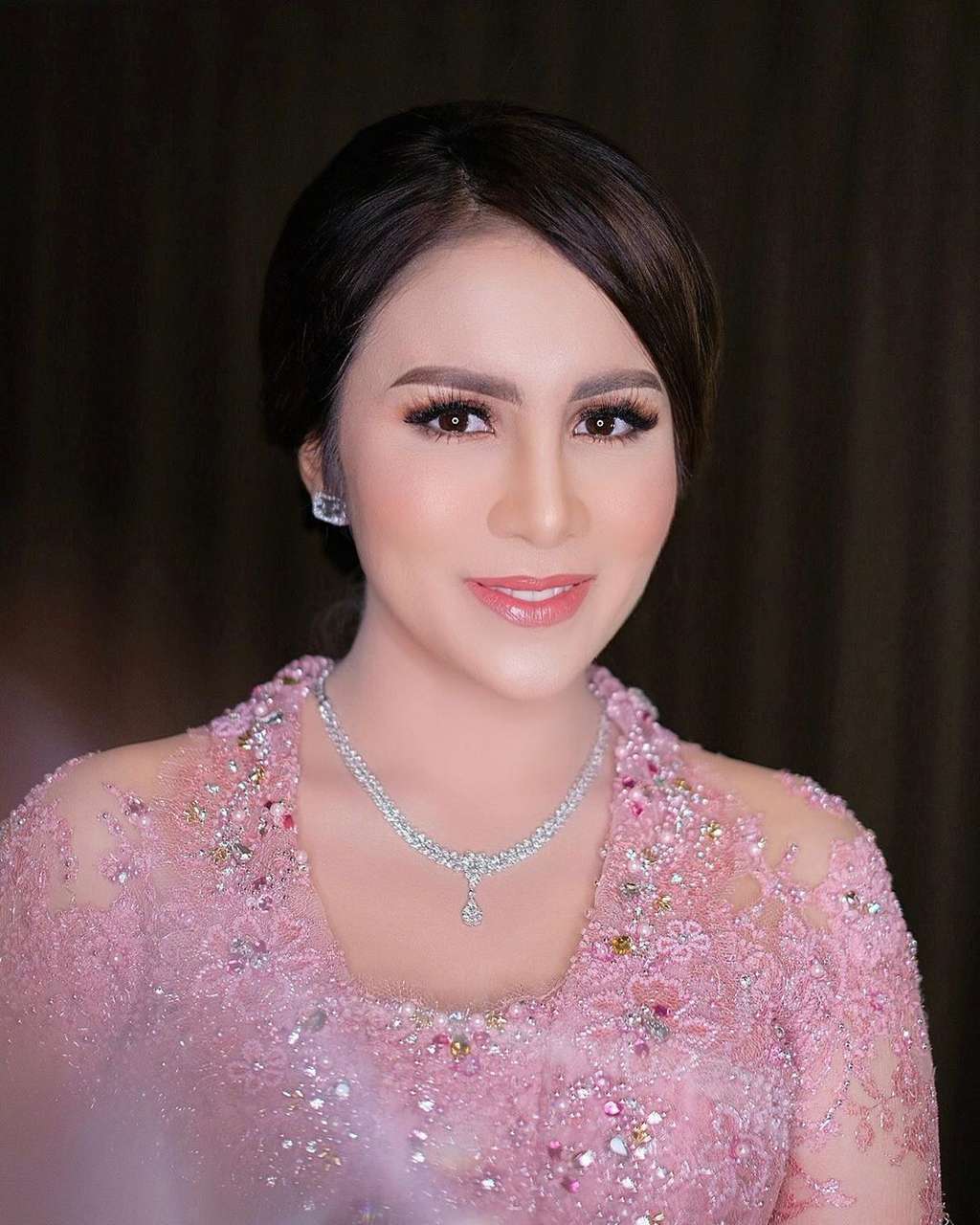 momo geisha perhiasan