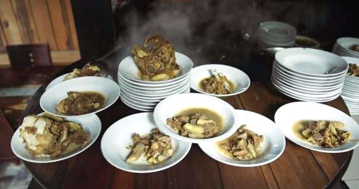 Kari Kambing Lem Bakrie