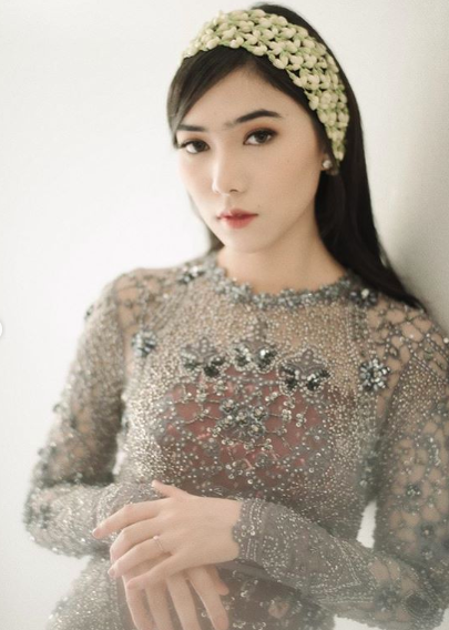 Isyana Siraman