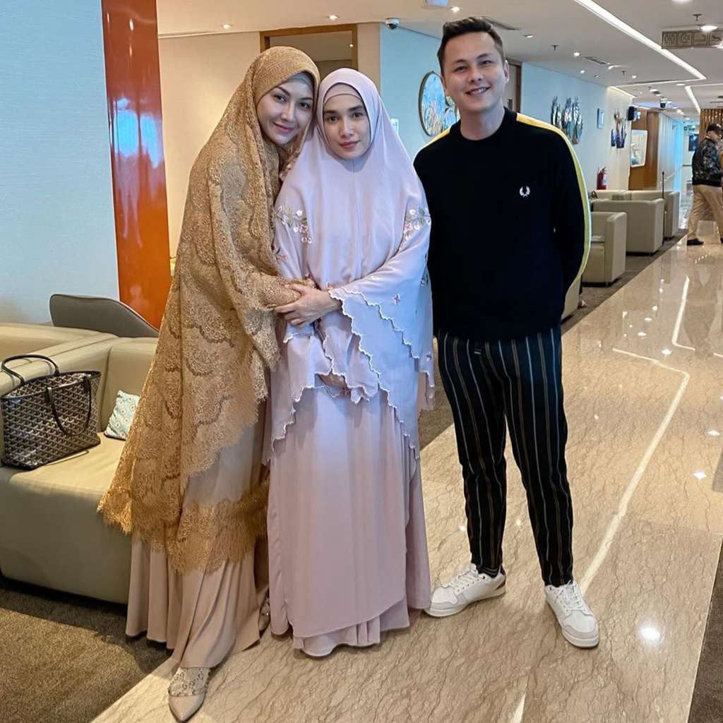 Ussy Sulistiawaty