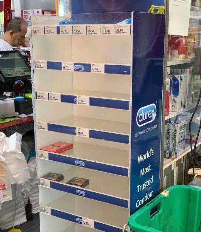 Tempat kondom sampai ludes diborong warga.