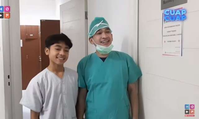 selfi bareng sebelum di sunat