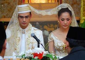Ashraf dan BCL menikah