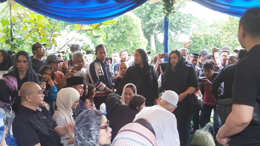 bcl tiba di makam