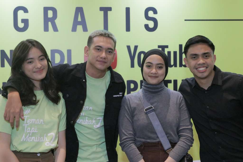 Mawar De Jongh, Adipati Dolken, Ayudia Bing Slamet, & Ditto Percussion