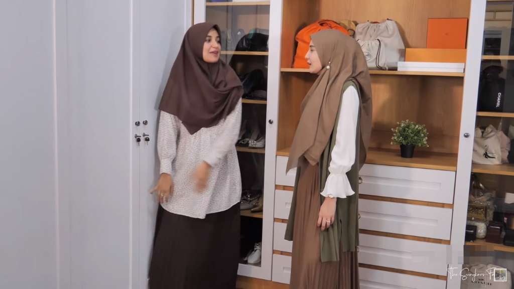 shireen sungkar shireen sungkar