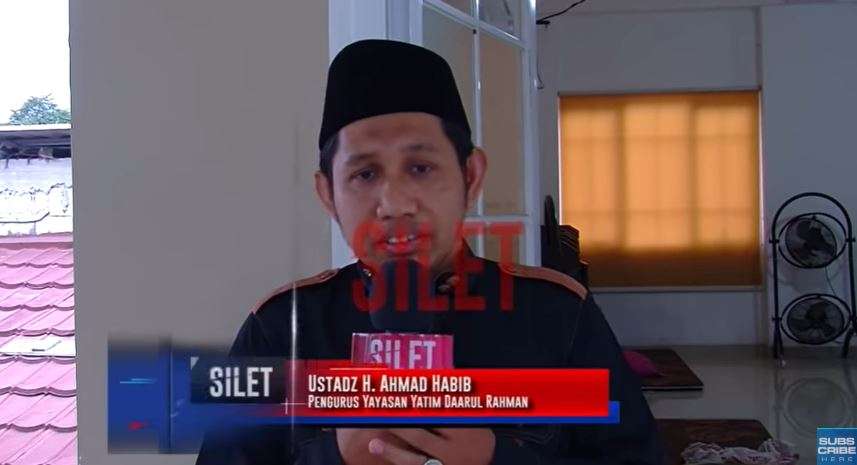 ustaz ahmad yang memandikan jenazah ashraf