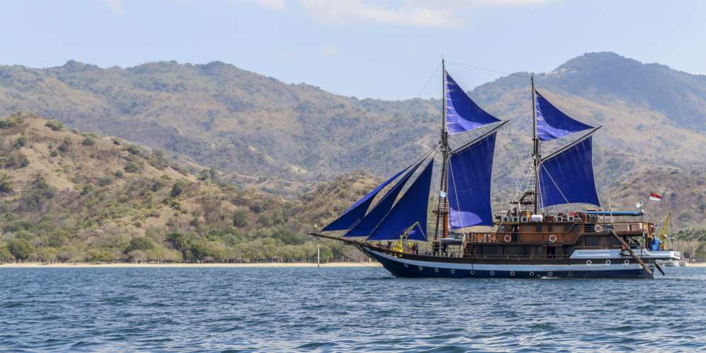 Kapal tradisional di Pulau Komodo, Flores, NTT