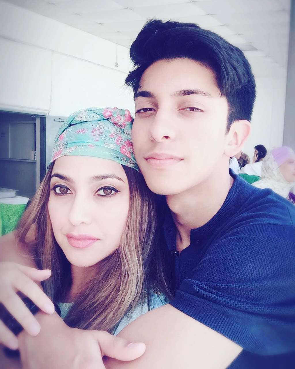 Sarah Azhari dan Hotman Paris