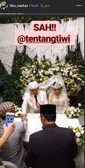 tiwi t2 resmi menikah