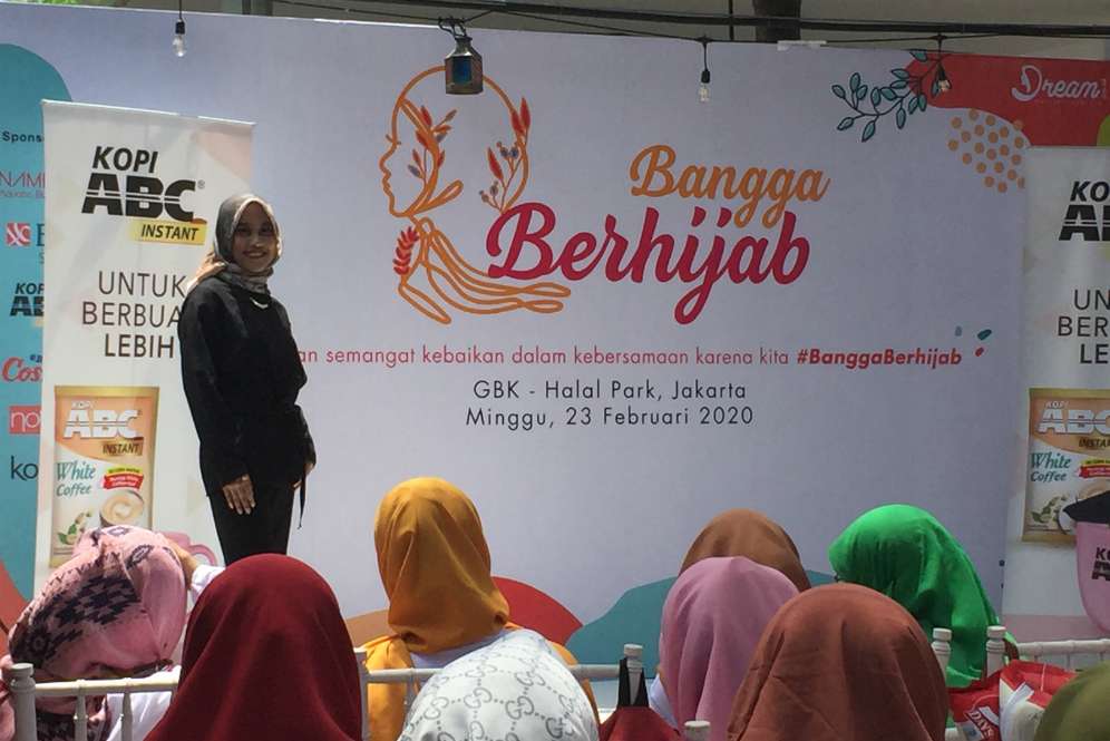 Model Hijab